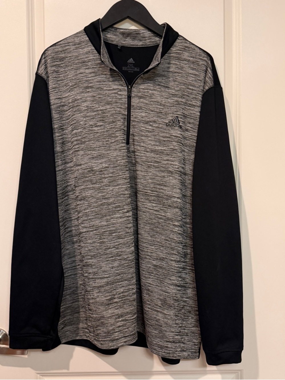 Adidas Men’s Gray/Black Quarter-Zip Lightweight Pullover